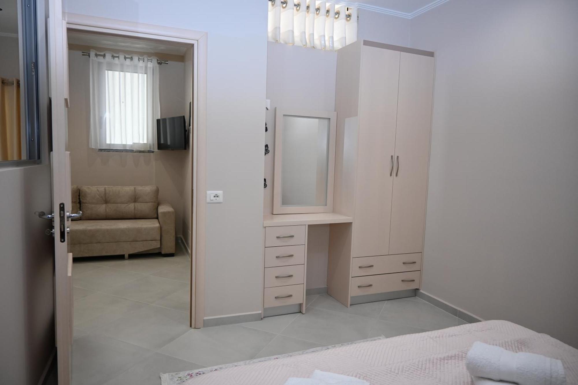 Eleana'S Apartament Saranda Chambre photo