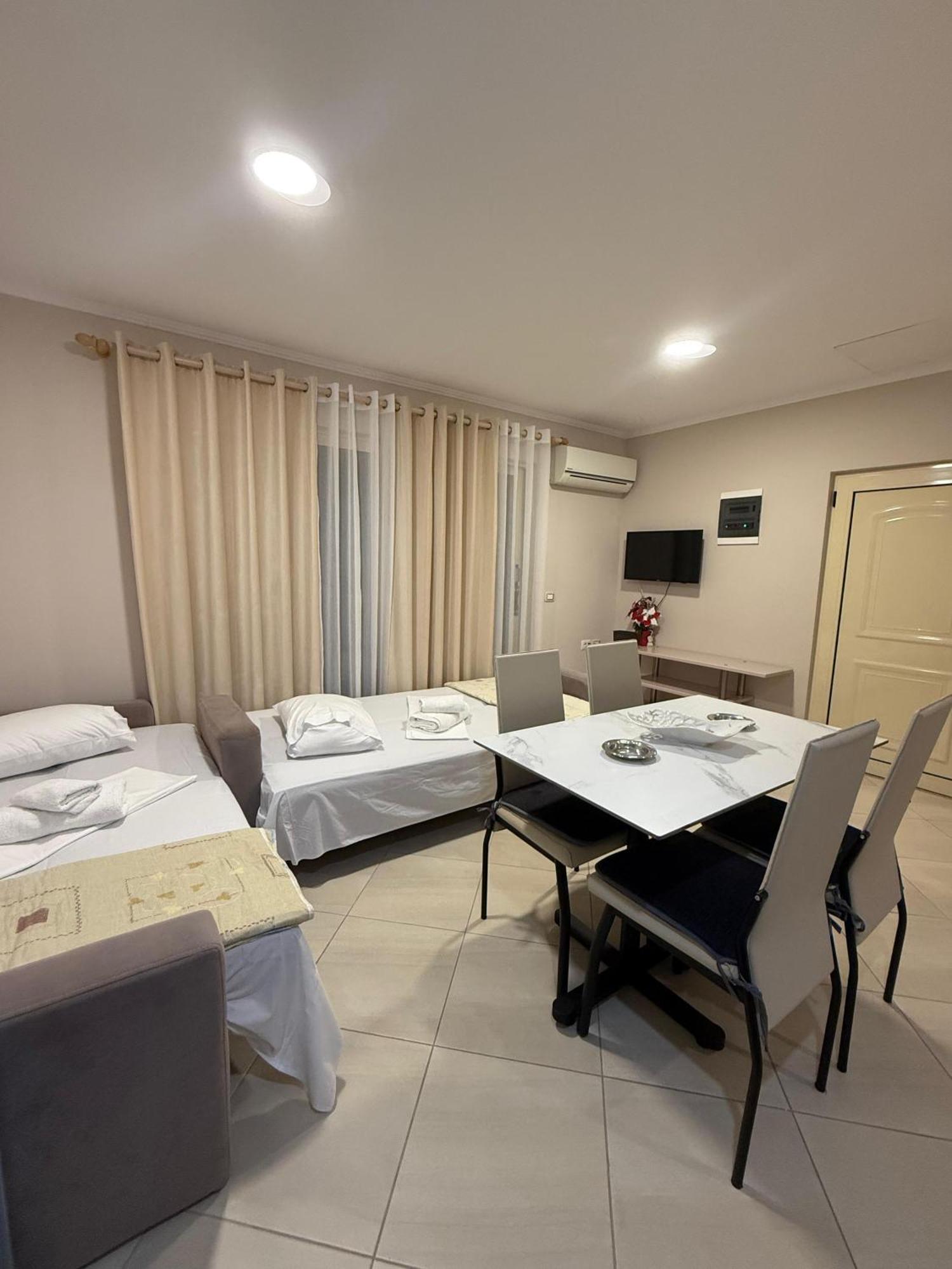 Eleana'S Apartament Saranda Extérieur photo