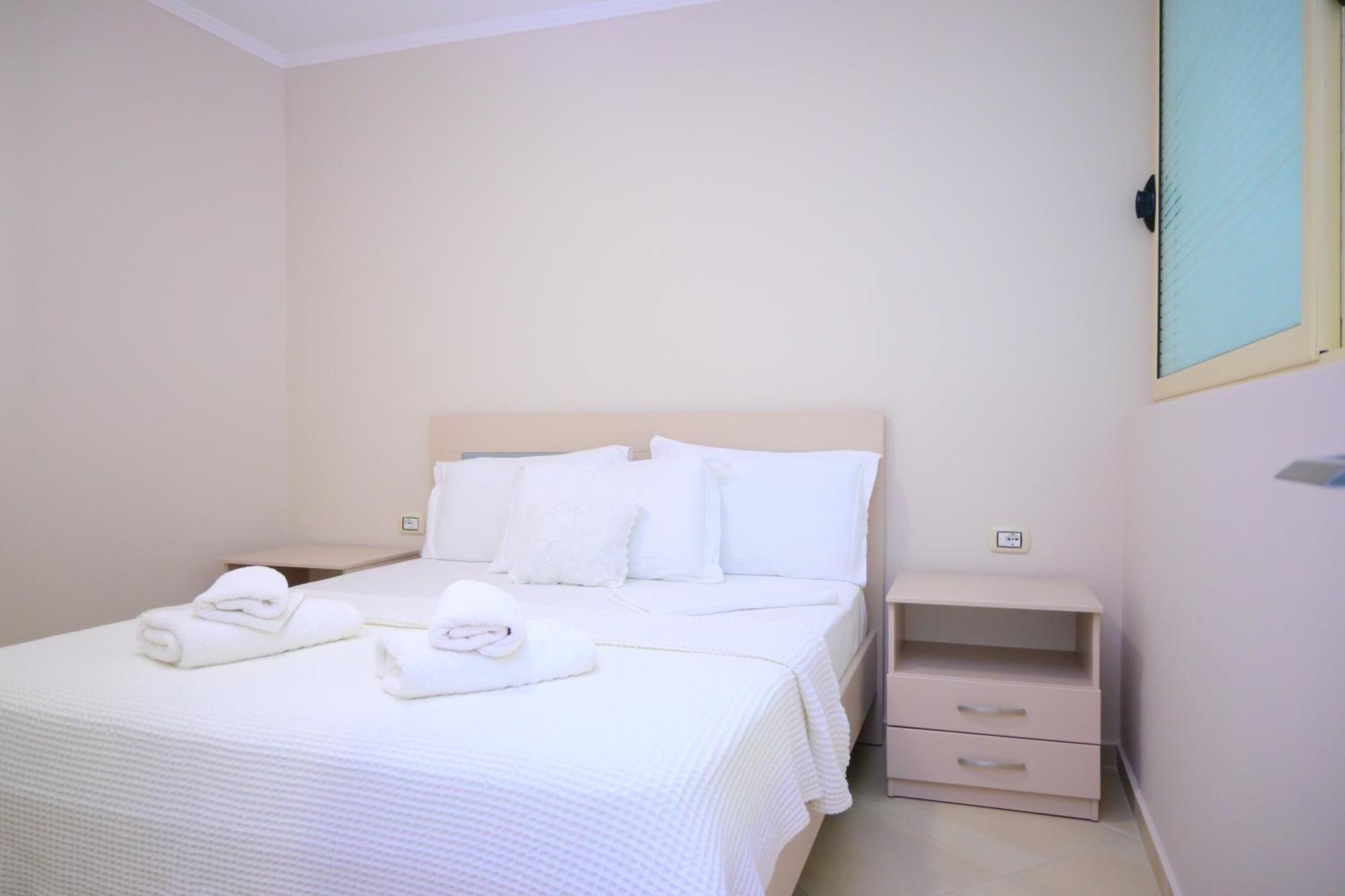 Eleana'S Apartament Saranda Extérieur photo